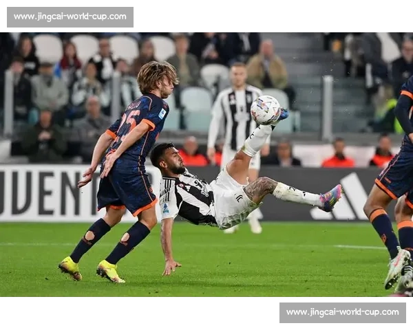 尤文 vs 艾因首发预测:穆阿尼领衔锋线,伊尔迪兹、库普梅纳斯构筑中场新核 尤文 vs 艾因首发预测:穆阿尼领衔锋线,伊尔迪兹、库普梅纳斯构筑中场新核