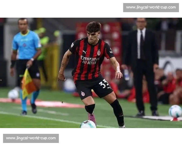 罗体:斯佩齐亚瞄准米兰左后卫新星巴尔泰萨吉 罗体:斯佩齐亚瞄准米兰左后卫新星巴尔泰萨吉