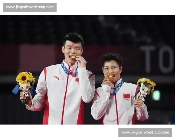 奥运冠军王懿律父亲节官宣喜得千金!黄东萍 “干妈” 上线送祝福 奥运冠军王懿律父亲节官宣喜得千金!黄东萍 “干妈” 上线送祝福