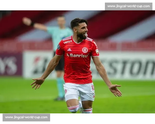 库库雷利亚世俱杯爆发！左路攻防统治级表现，4 关键传球 + 4 抢断助蓝军晋级