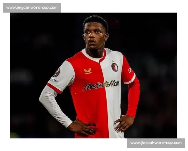 维拉免签 19 岁荷兰锋线新星 费耶诺德青训天才雷德蒙加盟